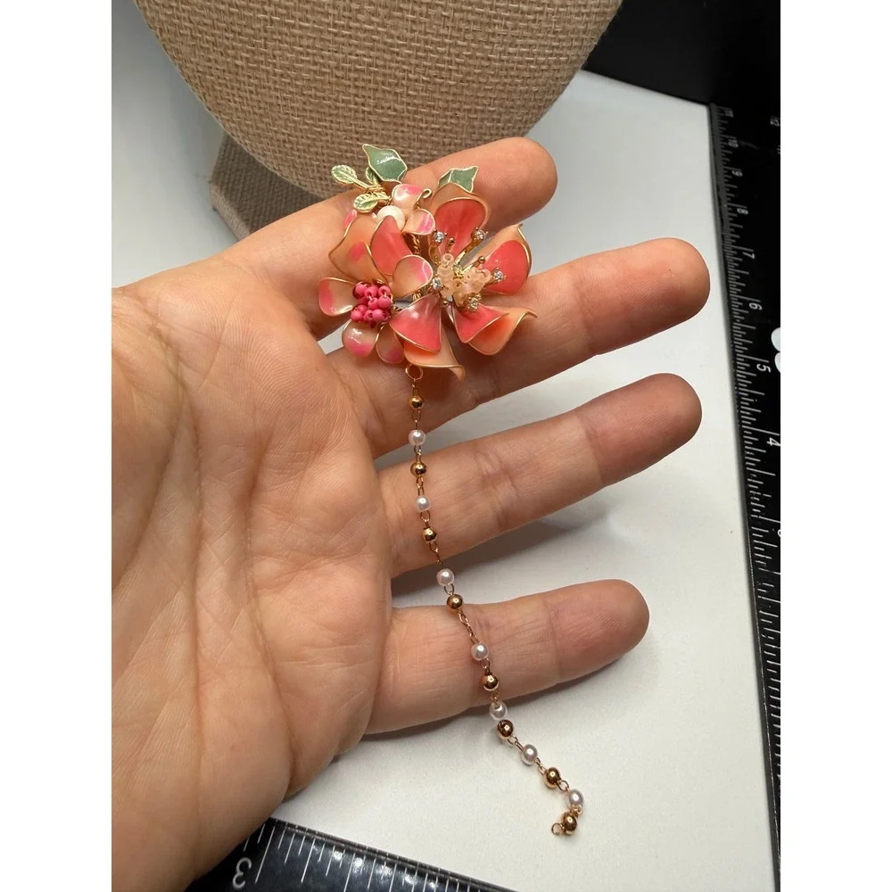 N/A intricate floral